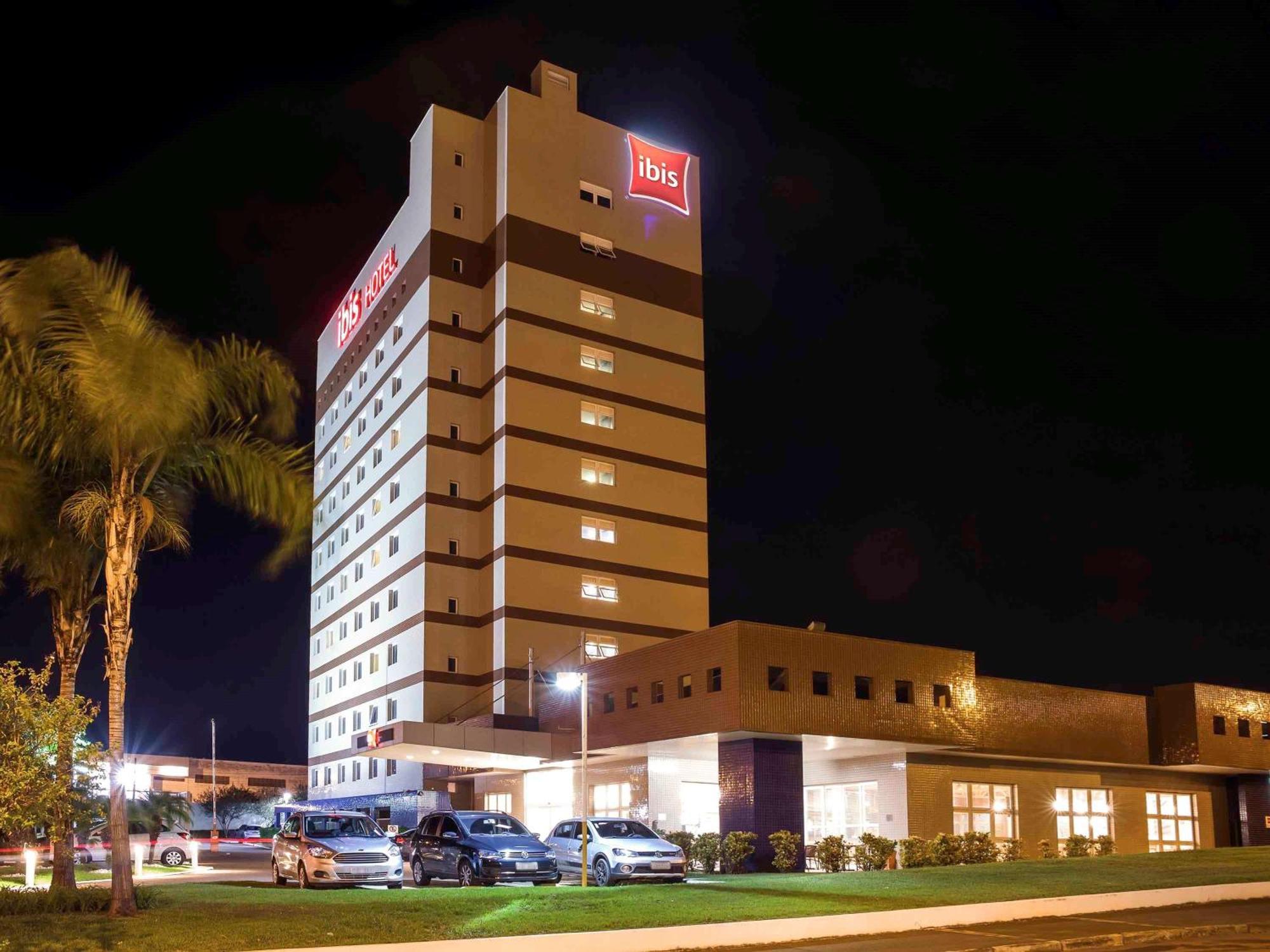 Отель Ibis Aracatuba Экстерьер фото